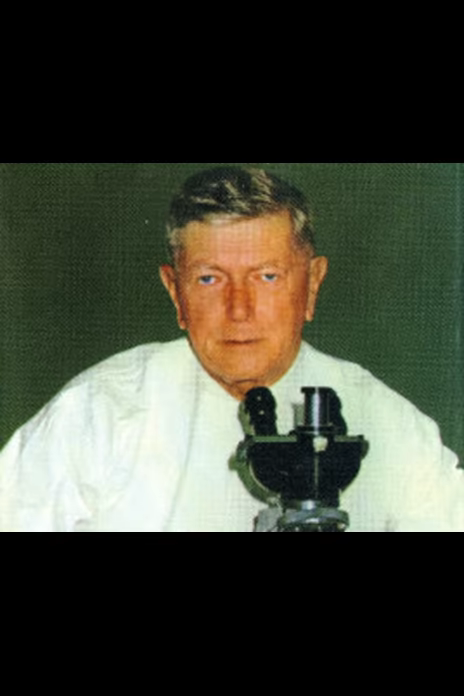 弗兰克·麦克法兰·伯内特爵士